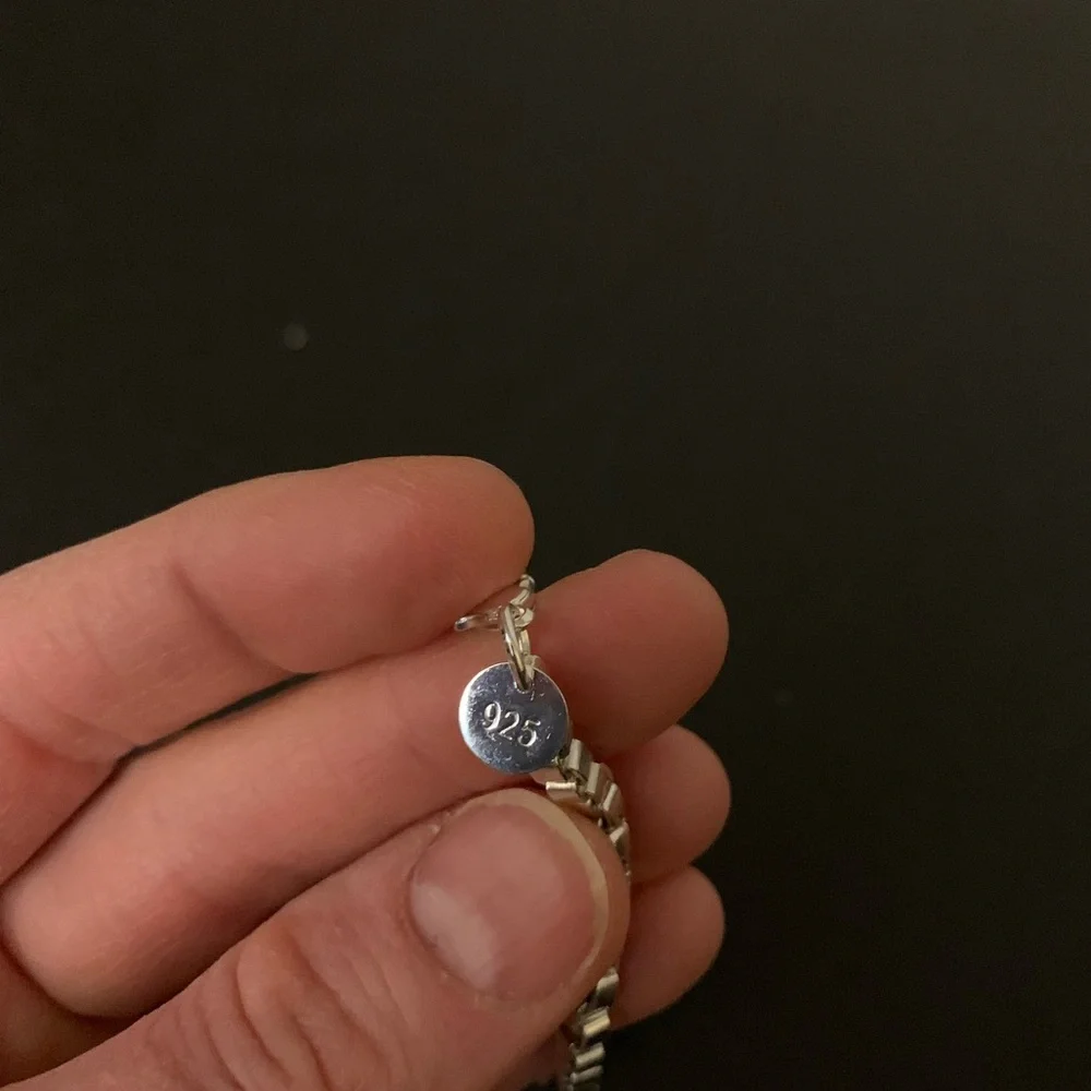 NWB Nikola Valenti Silver plated square link bracelet. - Picture 5 of 5